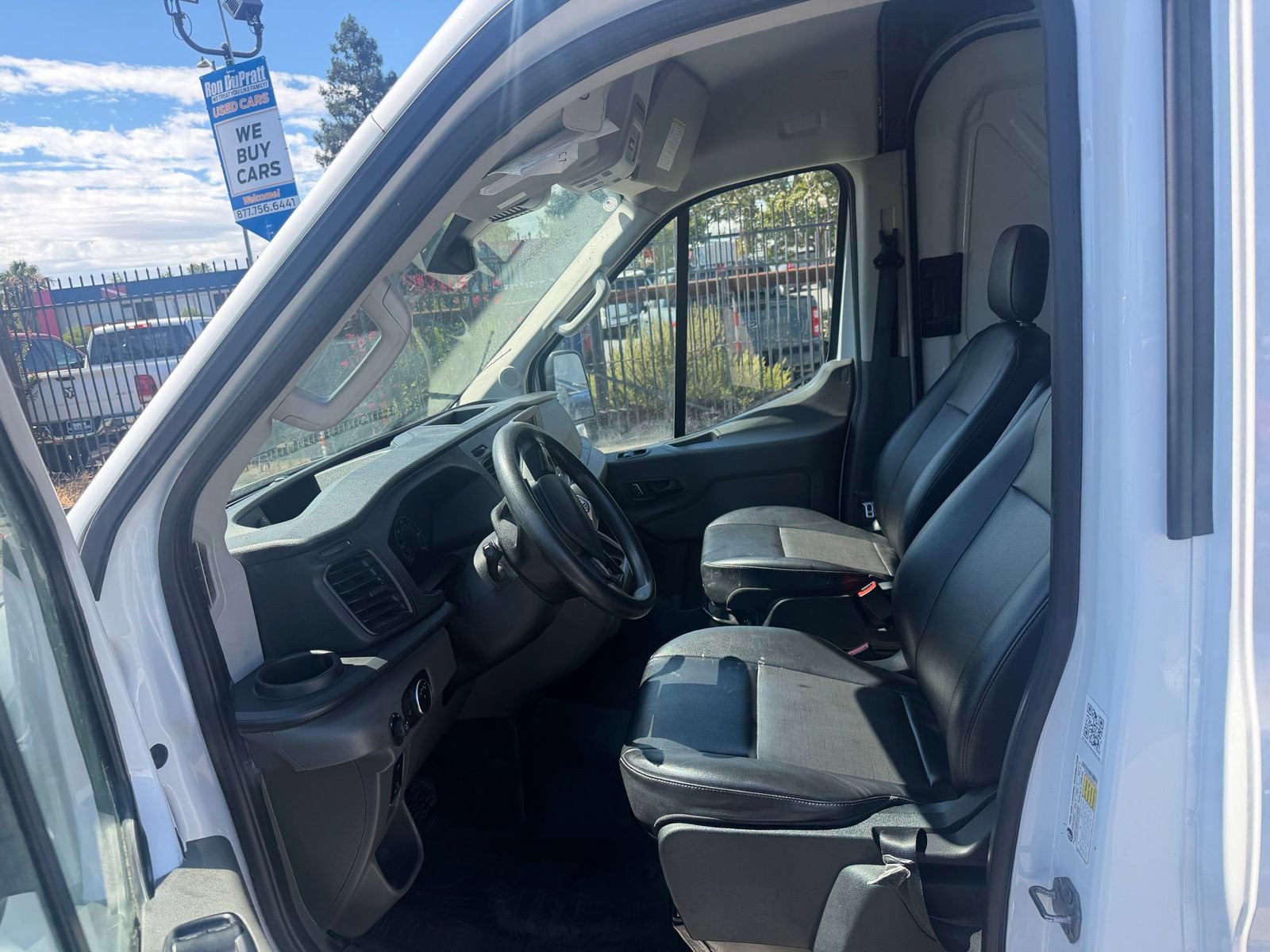 Certified 2023 Ford Transit 250 Medium Roof AWD image 10