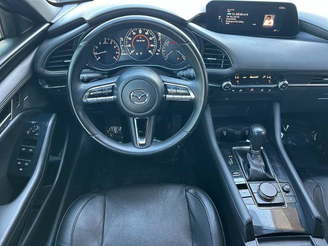 Used 2020 MAZDA MAZDA3 Hatchback w/ Premium Package FWD image 13