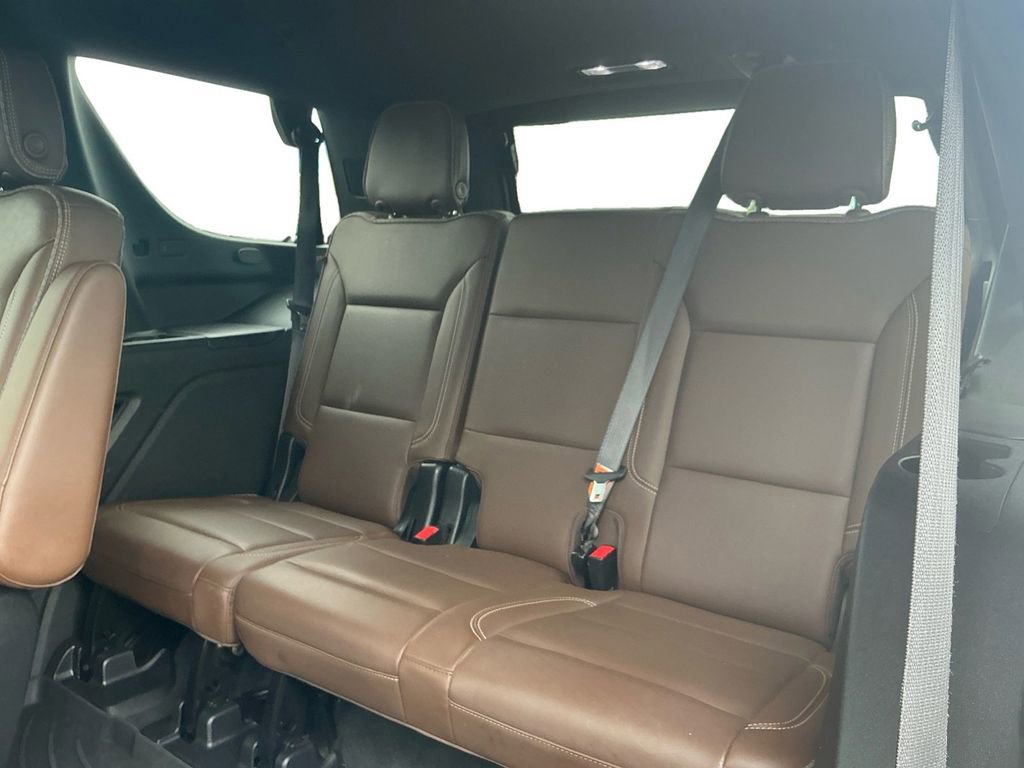 Used 2021 Chevrolet Tahoe High Country w/ Premium Package AWD/4WD image 21