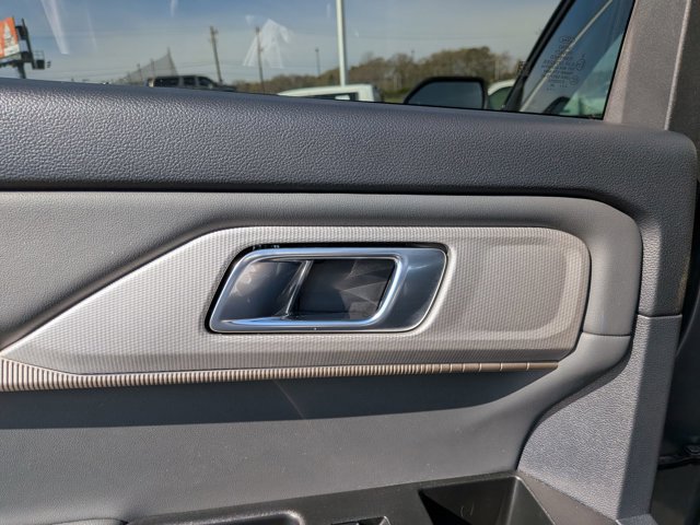Certified 2025 Ford Explorer Active w/ Active Comfort Package AWD/4WD image 26