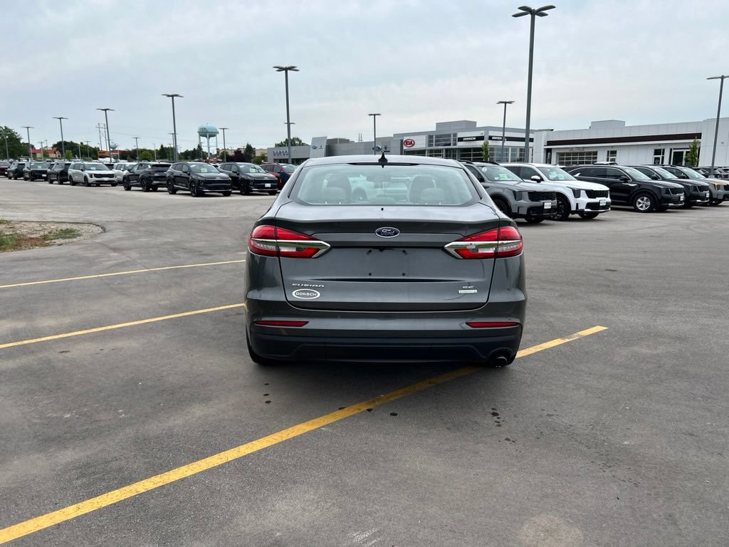 Certified 2019 Ford Fusion SE FWD image 8