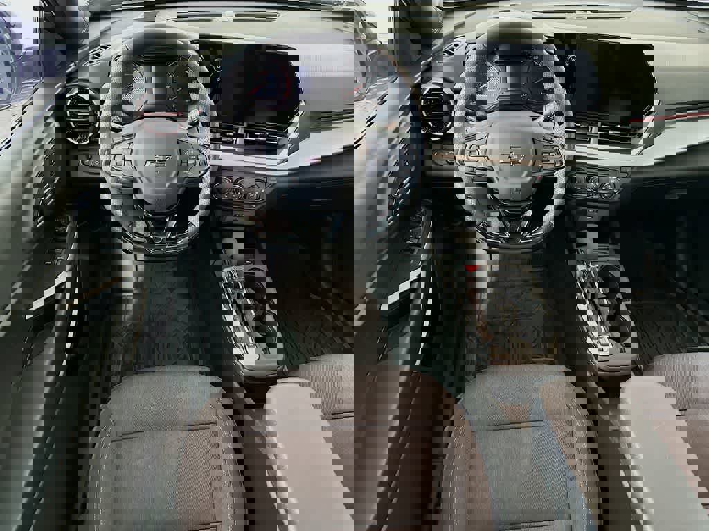 Used 2024 Chevrolet Trax RS w/ Sunroof Package image 13