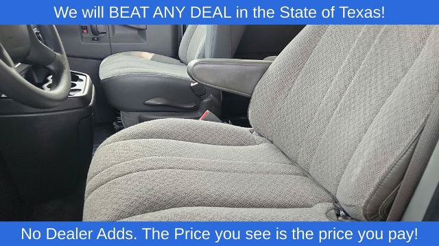 Used 2025 Chevrolet Express 3500 LT w/ LT Preferred Equipment Group RWD image 12