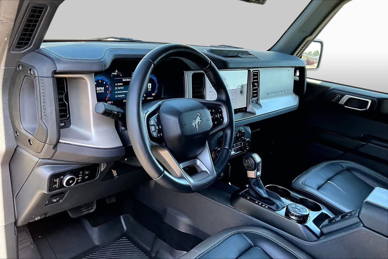 Certified 2025 Ford Bronco Outer Banks AWD/4WD image 18