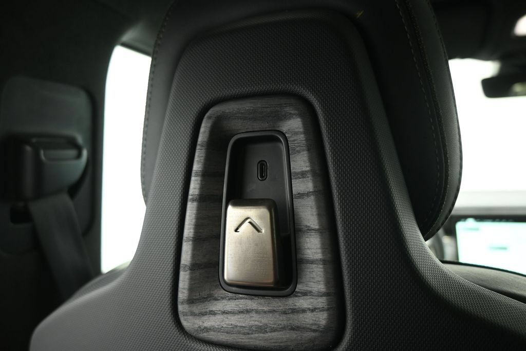 Used 2022 Rivian R1T Launch Edition AWD/4WD image 17