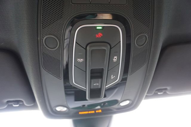 Used 2019 Audi A4 2.0T Premium image 28