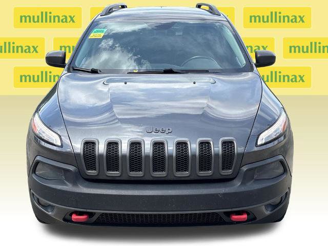 Used 2017 Jeep Cherokee Trailhawk w/ Comfort/Convenience Group AWD/4WD image 14