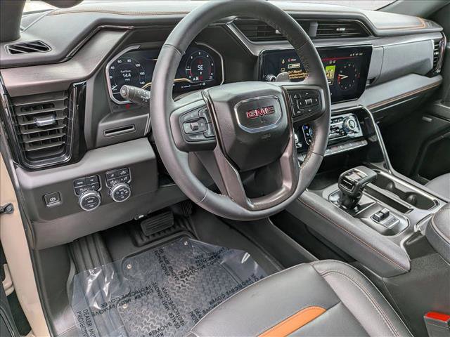 Used 2023 GMC Sierra 1500 AT4 w/ AT4 Preferred Package AWD/4WD image 10