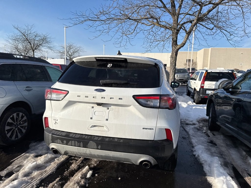 Certified 2022 Ford Escape SE w/ Convenience Package image 3