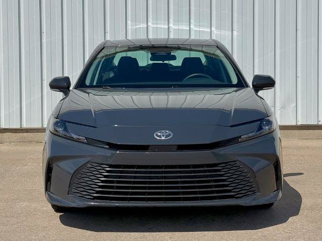 Used 2025 Toyota Camry LE FWD image 9