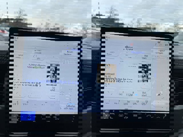 Certified 2024 Ford Expedition Max XLT image 9