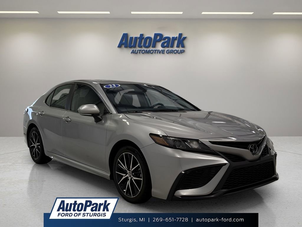 Used 2023 Toyota Camry SE