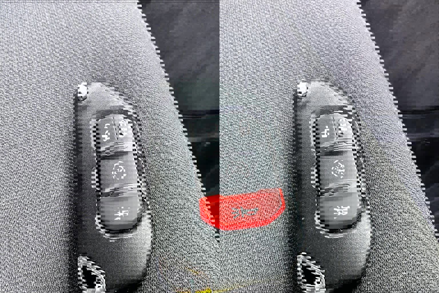 Used 2018 Jeep Wrangler Unlimited Sahara w/ Dual Top Group image 14