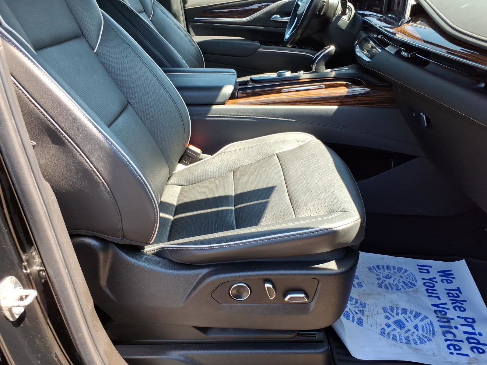 Used 2021 Cadillac Escalade Premium Luxury w/ Performance Package image 8