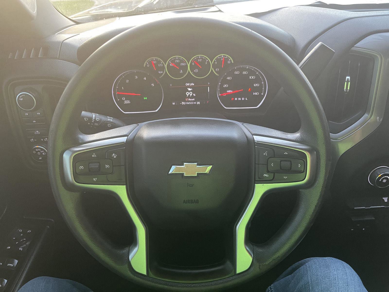 Used 2022 Chevrolet Silverado 2500 Custom w/ Custom Value Package image 18