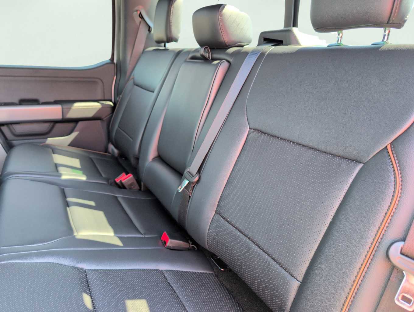 Certified 2025 Ford F150 Lariat w/ Equipment Group 501A Mid image 9