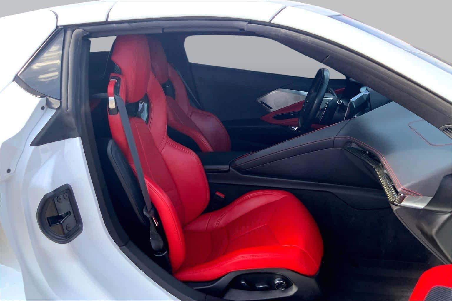 Used 2022 Chevrolet Corvette Stingray Preferred Conv w/ Z51 Performance Package RWD image 9