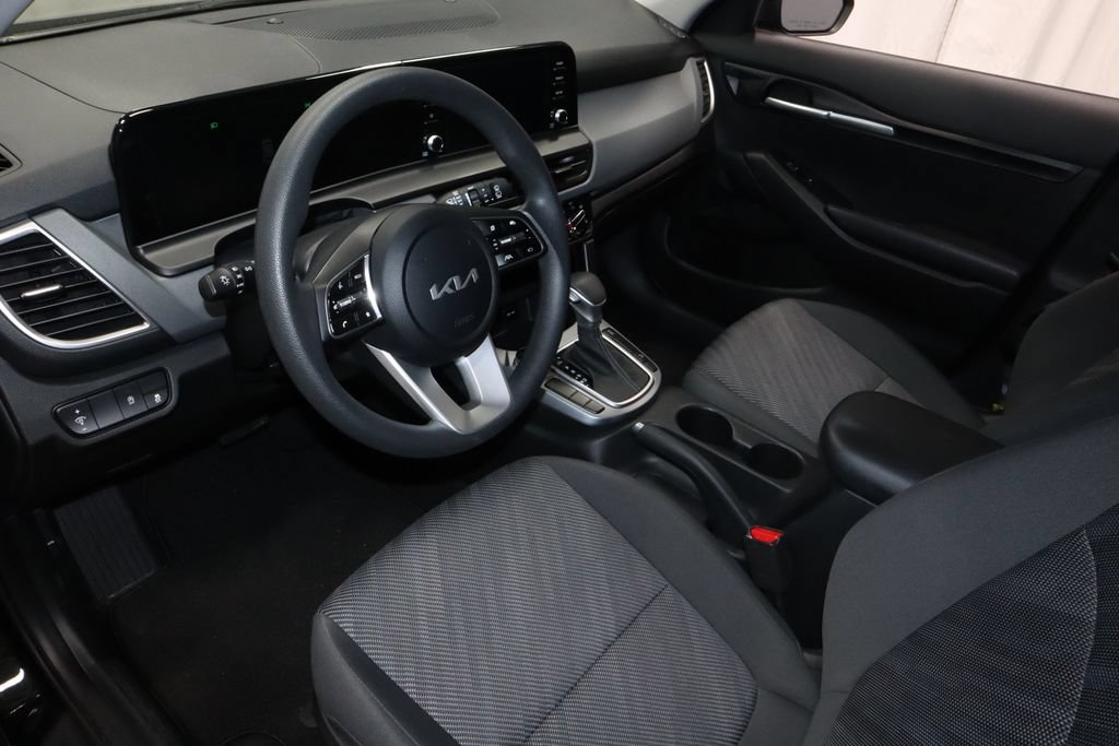 Used 2024 Kia Seltos LX AWD/4WD image 18