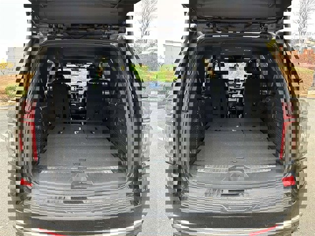 Used 2024 Chevrolet Tahoe Premier image 22