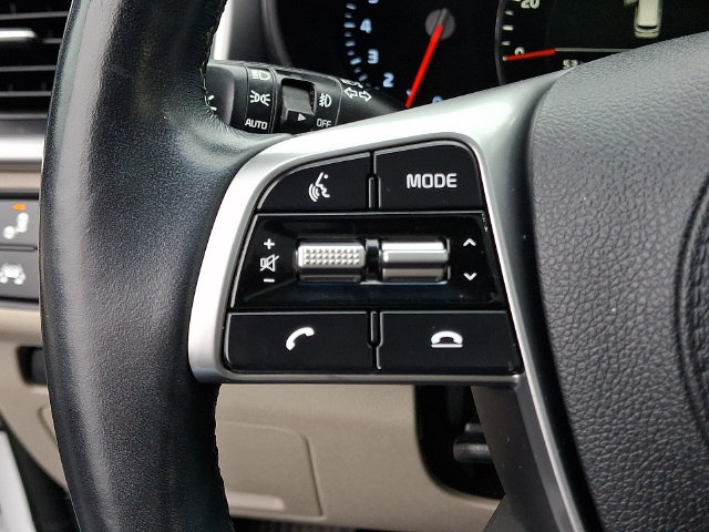 Used 2019 Kia Sorento EX w/ EX Touring Package AWD/4WD image 23