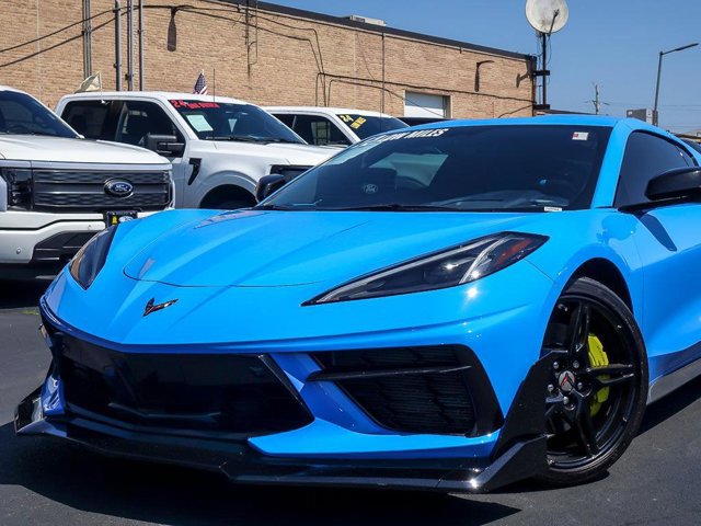 Used 2022 Chevrolet Corvette Stingray Premium Cpe w/ Z51 Performance Package image 3