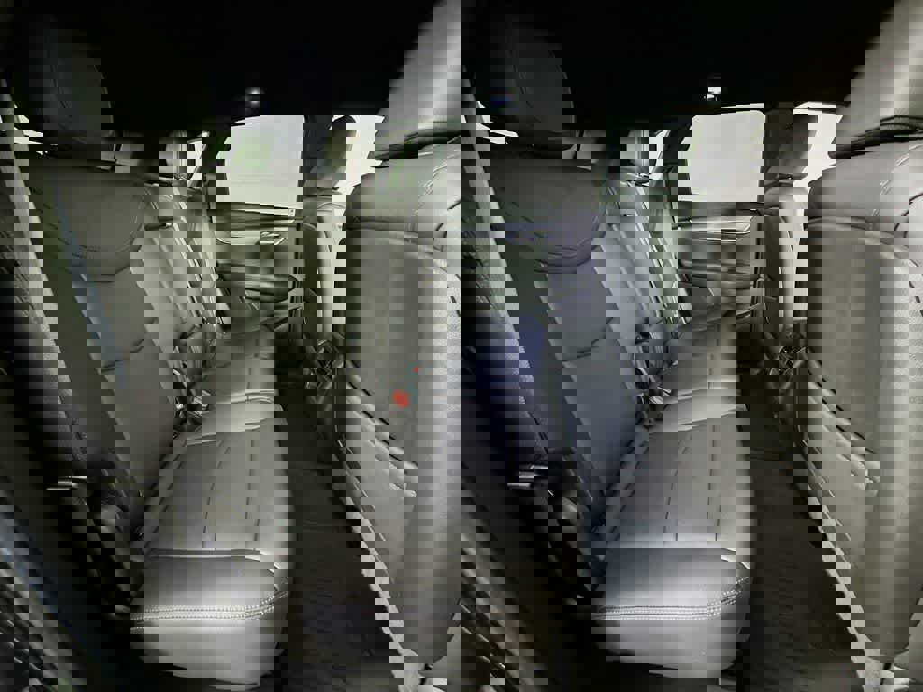 Used 2020 Cadillac XT5 Luxury image 32