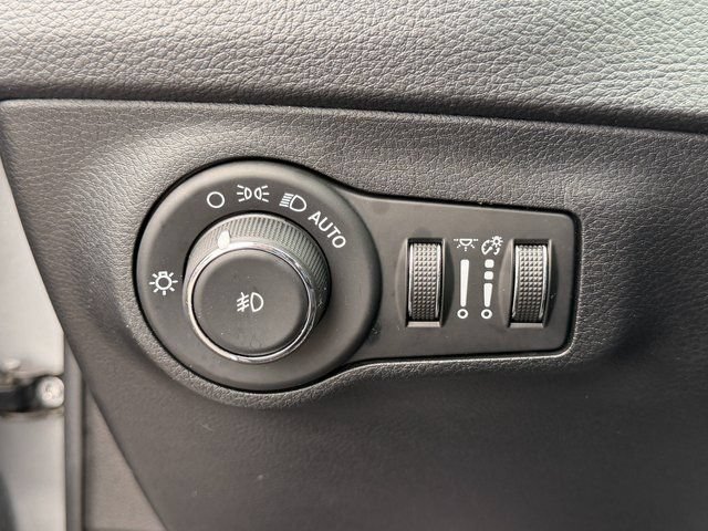 Used 2019 Jeep Compass Latitude w/ Popular Equipment Group AWD/4WD image 25