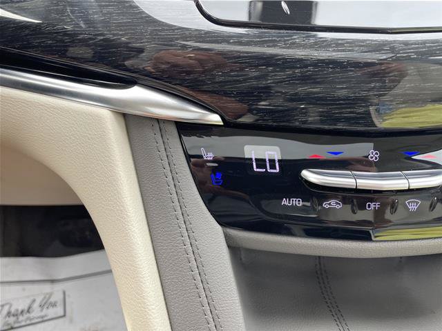 Used 2022 Cadillac XT6 Premium Luxury w/ Technology Package AWD/4WD image 34