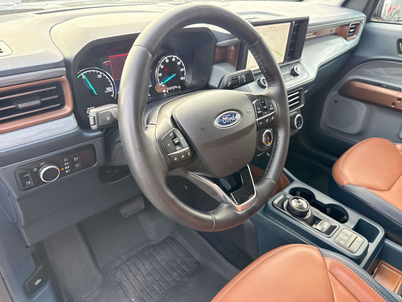 Certified 2023 Ford Maverick Lariat w/ Lariat Luxury Package image 28