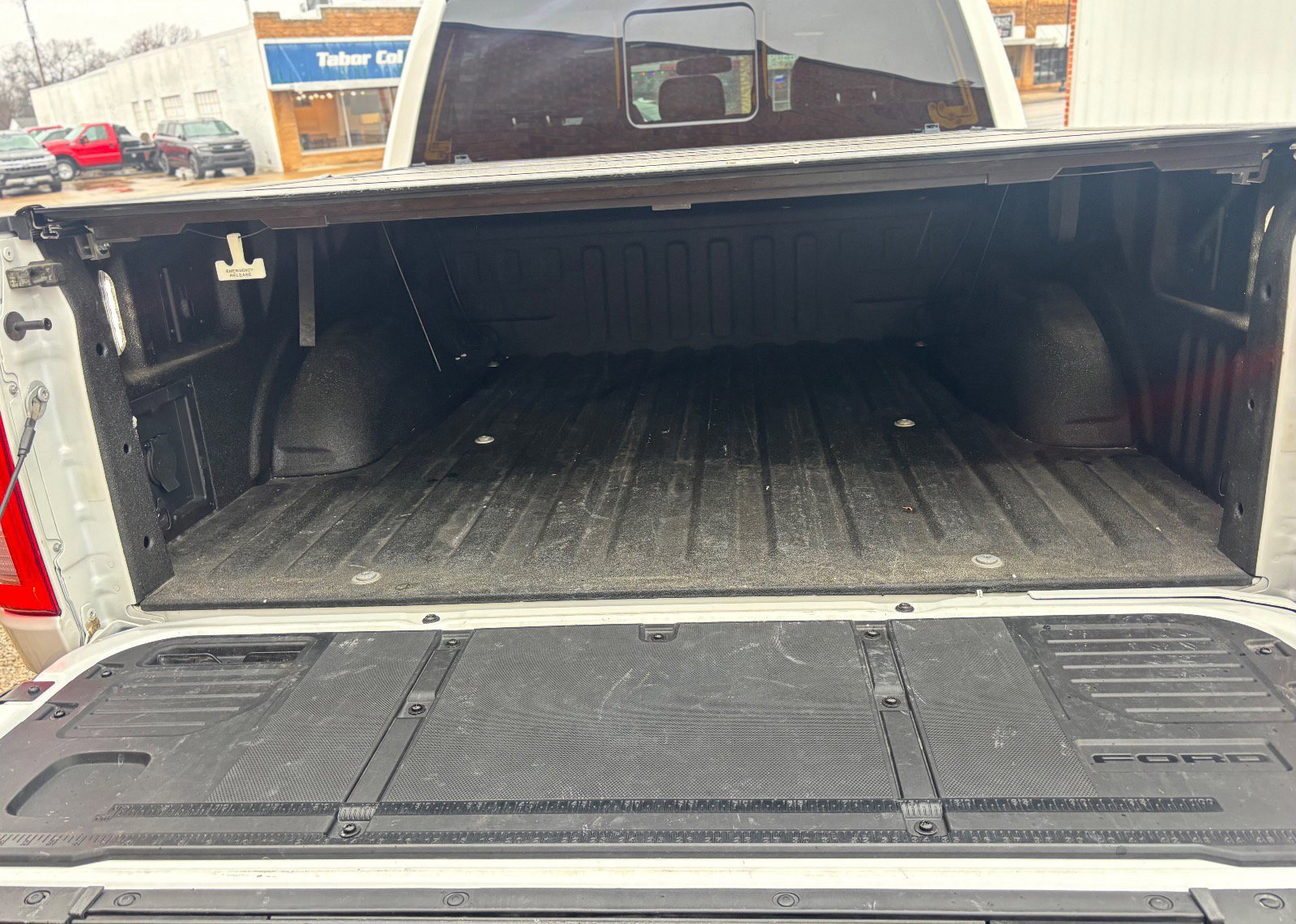 Certified 2022 Ford F150 Platinum w/ Equipment Group 701A High image 12