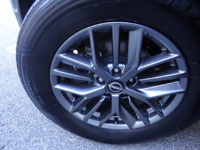 Used 2023 Nissan Rogue S AWD/4WD image 33