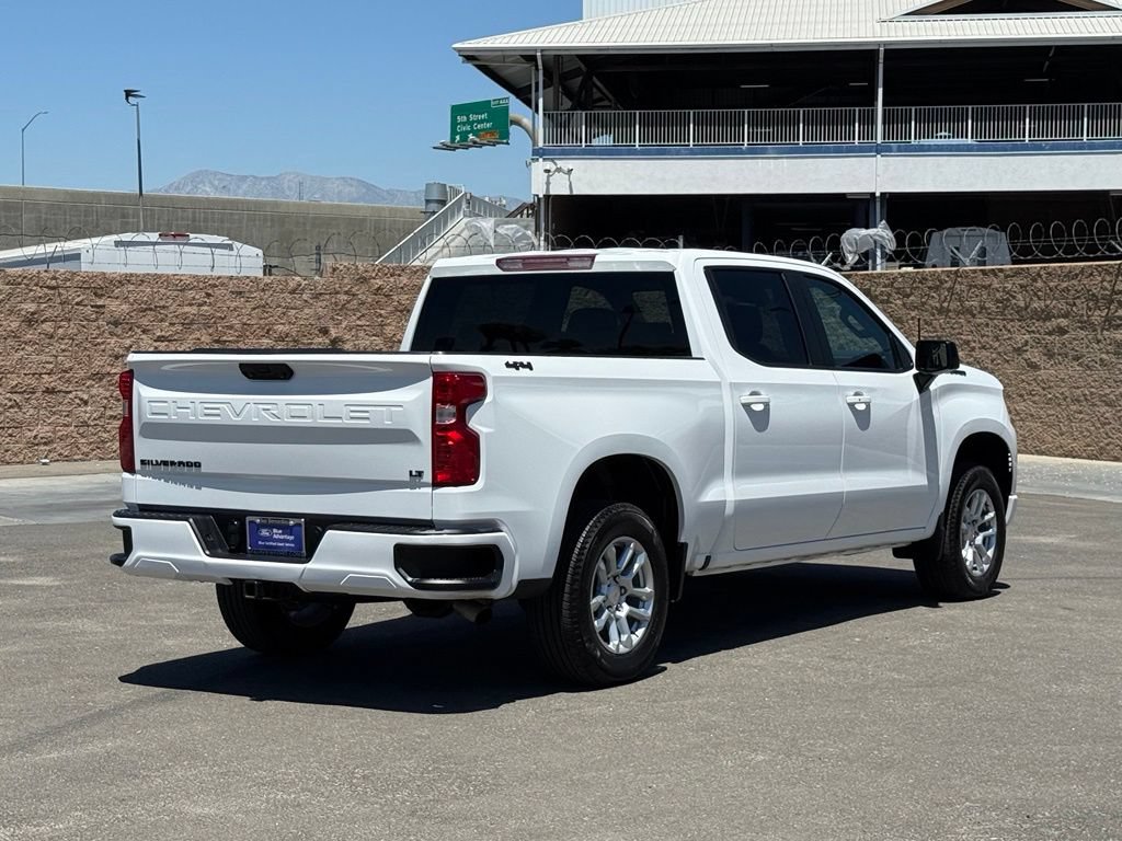 Used 2024 Chevrolet Silverado 1500 LT AWD/4WD image 4