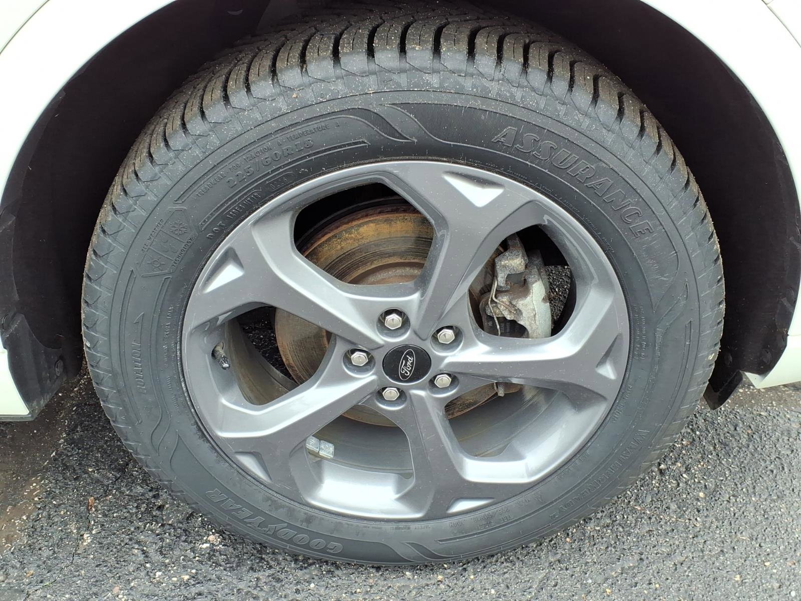 Certified 2023 Ford Escape ST-Line AWD/4WD image 17