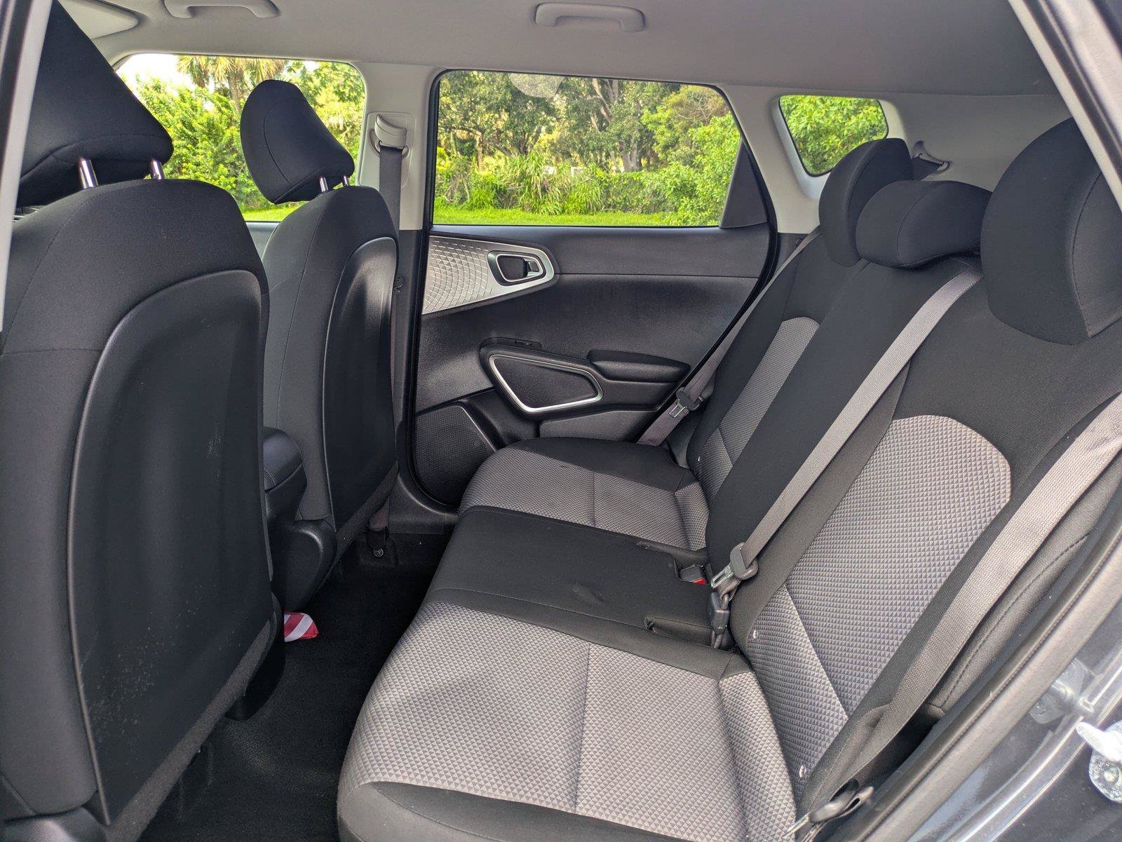 Used 2024 Kia Soul LX w/ Option Group 015 FWD image 15
