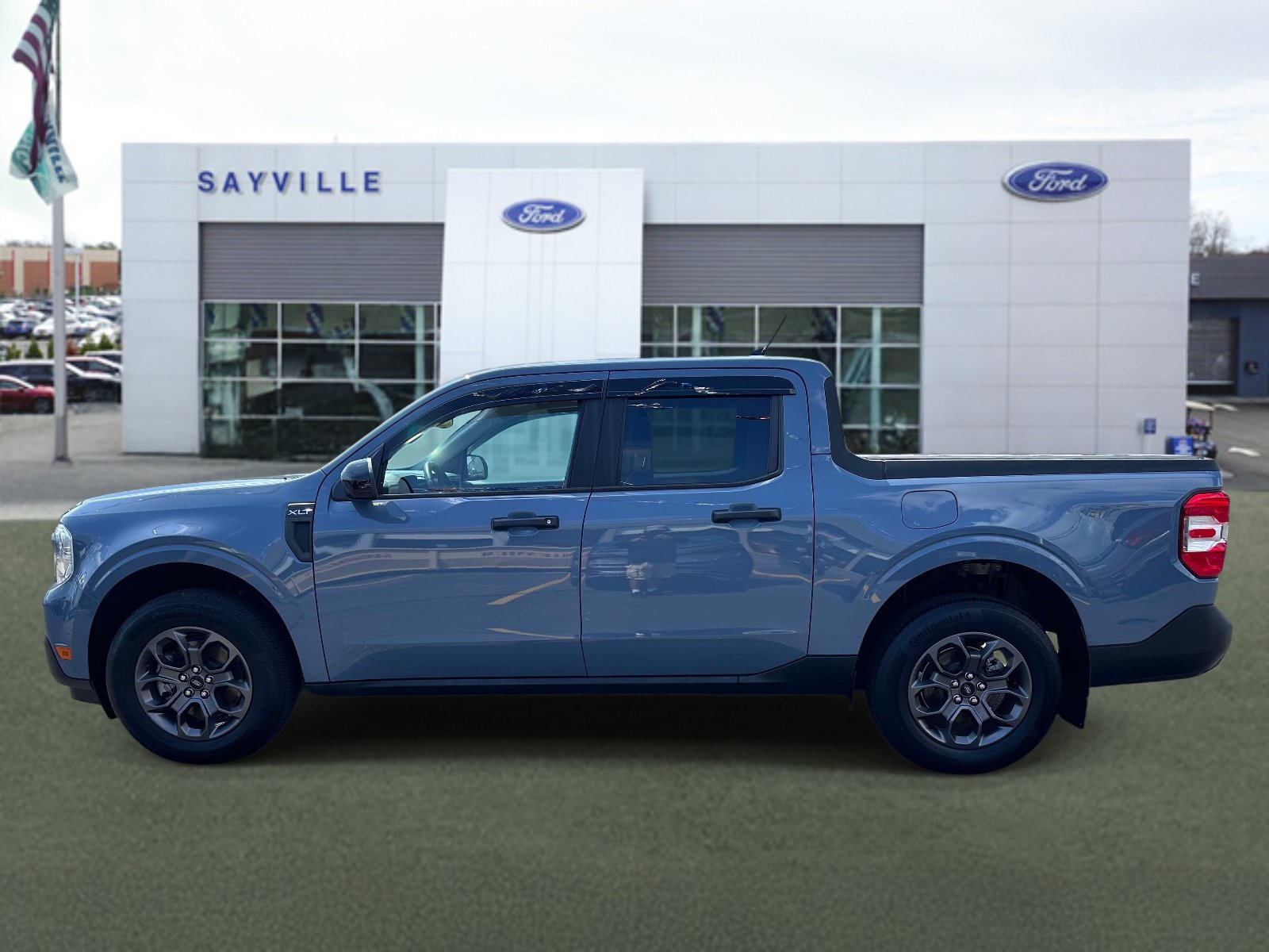Certified 2024 Ford Maverick XLT w/ XLT Luxury Package AWD/4WD image 2