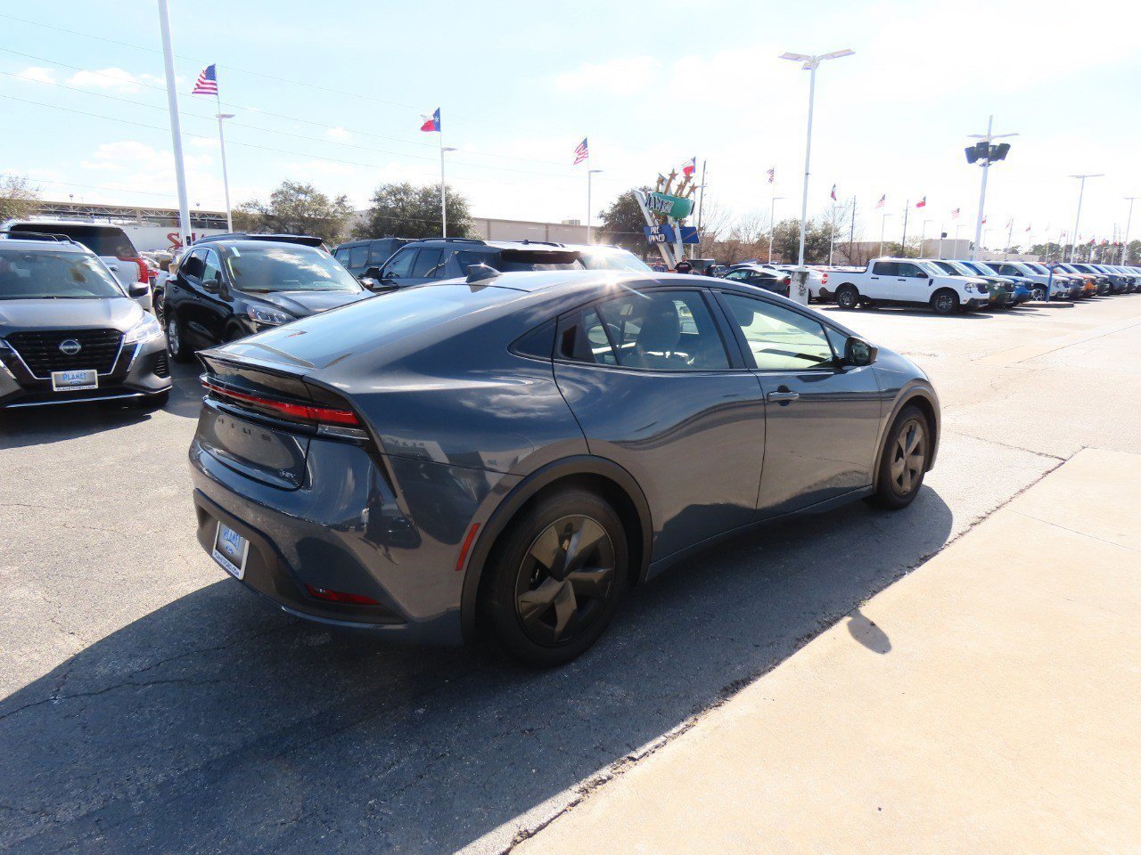 Used 2023 Toyota Prius LE image 5