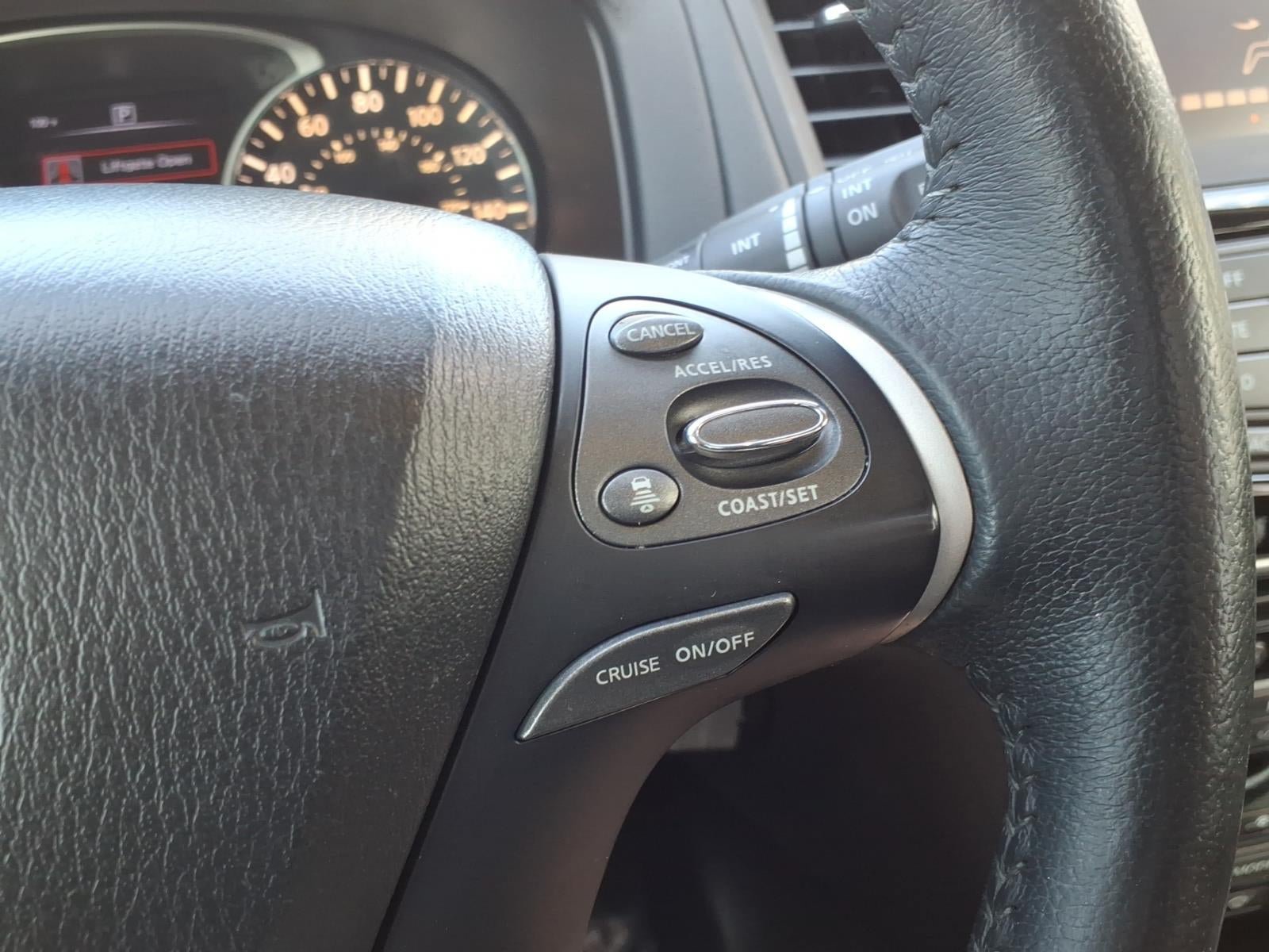Used 2019 Nissan Pathfinder SV FWD image 24