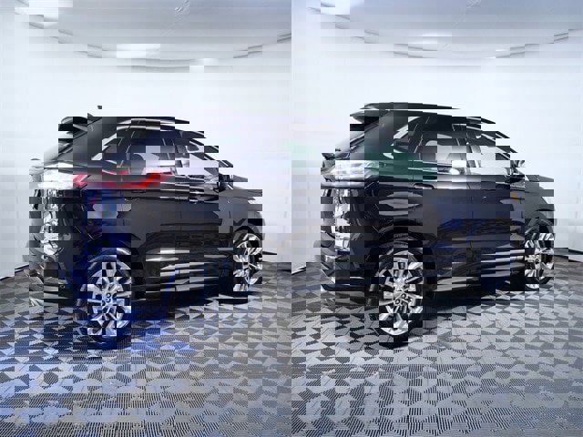 Certified 2022 Ford Edge Titanium w/ Equipment Group 301A image 8