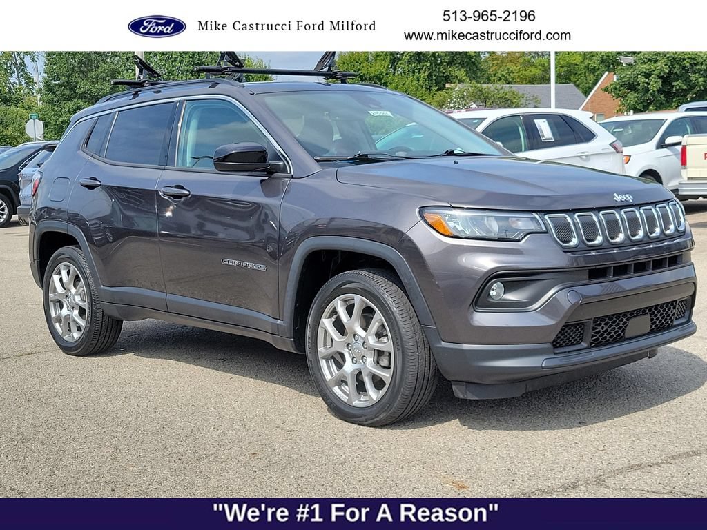 Used 2022 Jeep Compass Latitude w/ Sun and Sound Group AWD/4WD image 7