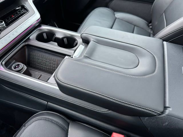 Certified 2025 Ford Expedition Max Platinum w/ Stealth Performance Package image 26