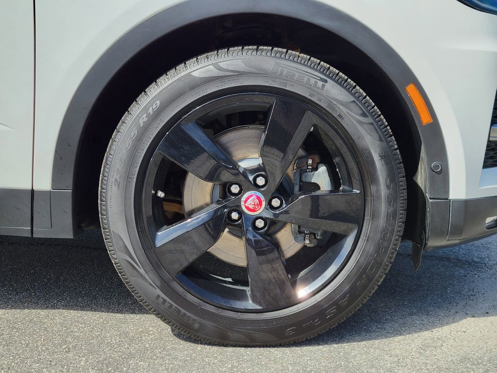 Used 2021 Jaguar E-PACE SE image 10