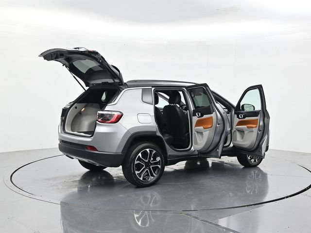 Used 2023 Jeep Compass Limited AWD/4WD image 52