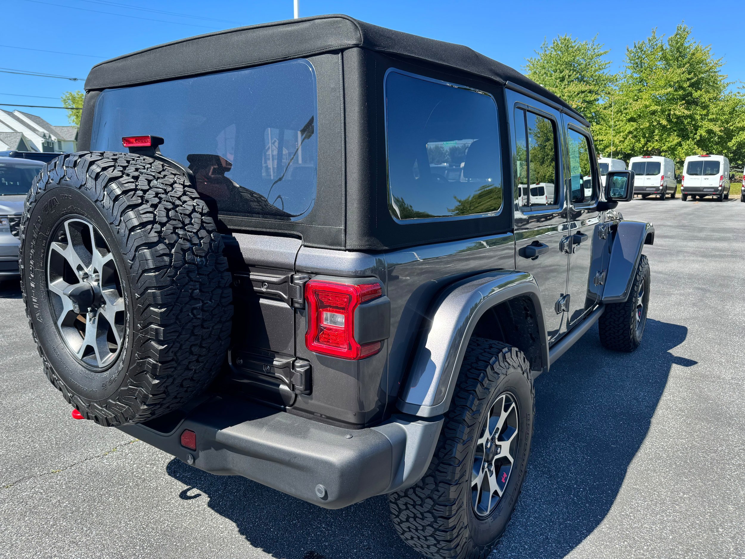 Used 2020 Jeep Wrangler Unlimited Rubicon w/ Dual Top Group AWD/4WD image 5
