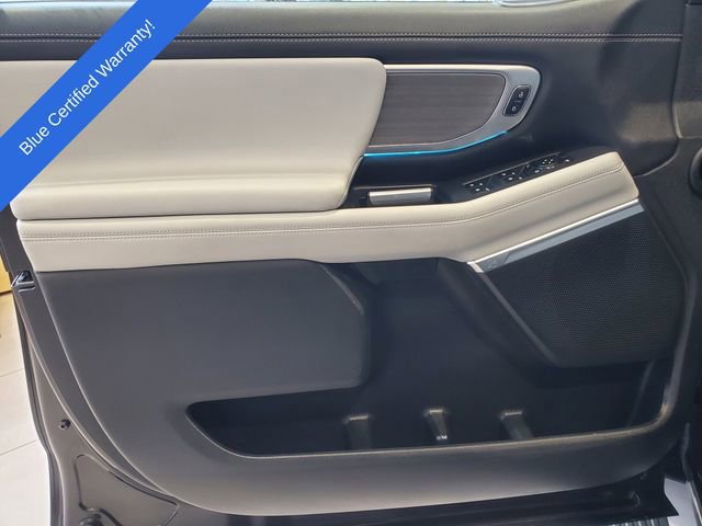 Certified 2025 Ford Expedition Platinum AWD/4WD image 6