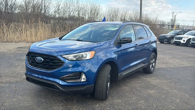 Certified 2024 Ford Edge SEL w/ Sport Appearance Package image 7