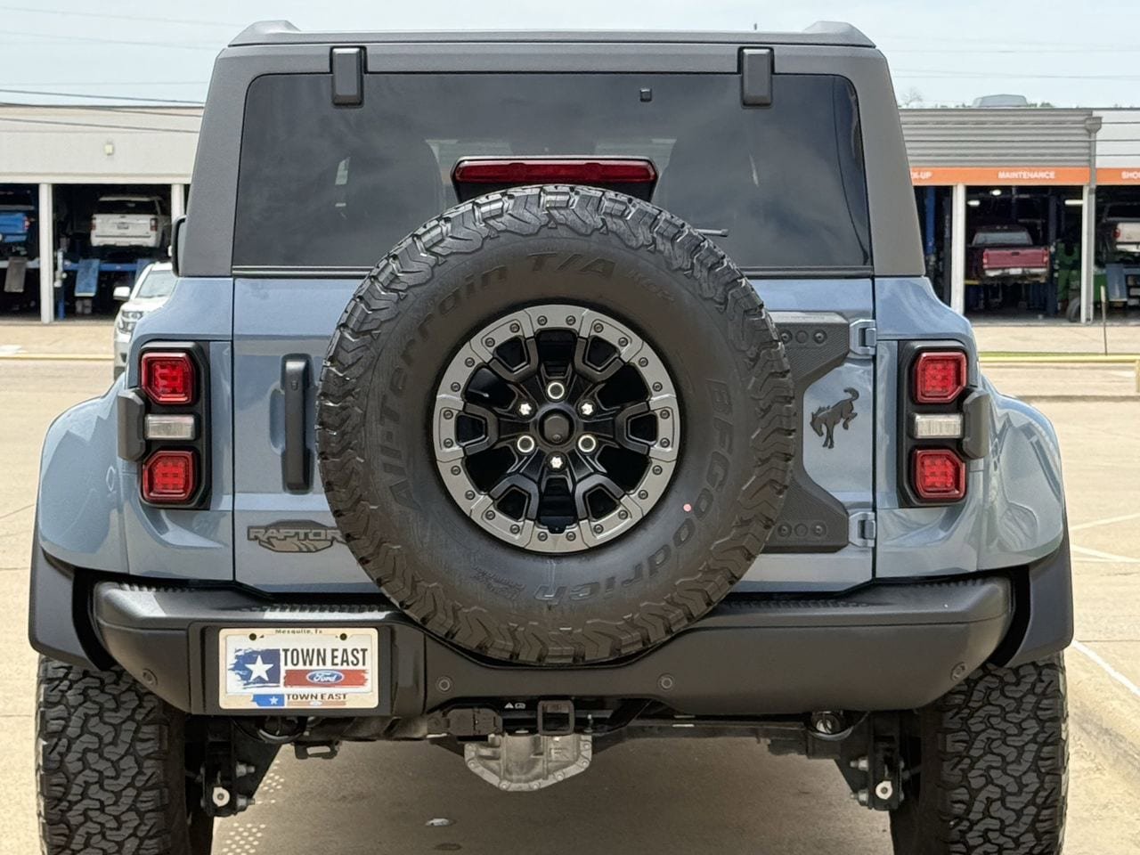 Certified 2024 Ford Bronco Raptor w/ Interior Carbon Fiber Pack 6 AWD/4WD image 6