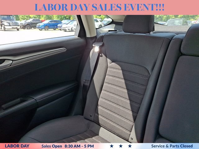 Certified 2020 Ford Fusion SE FWD image 18