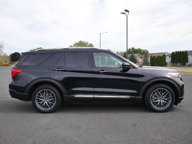 Certified 2020 Ford Explorer Platinum w/ Premium Technology Package AWD/4WD image 6