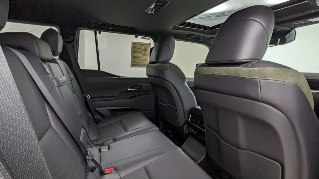Used 2025 Lexus GX 550 AWD/4WD image 41