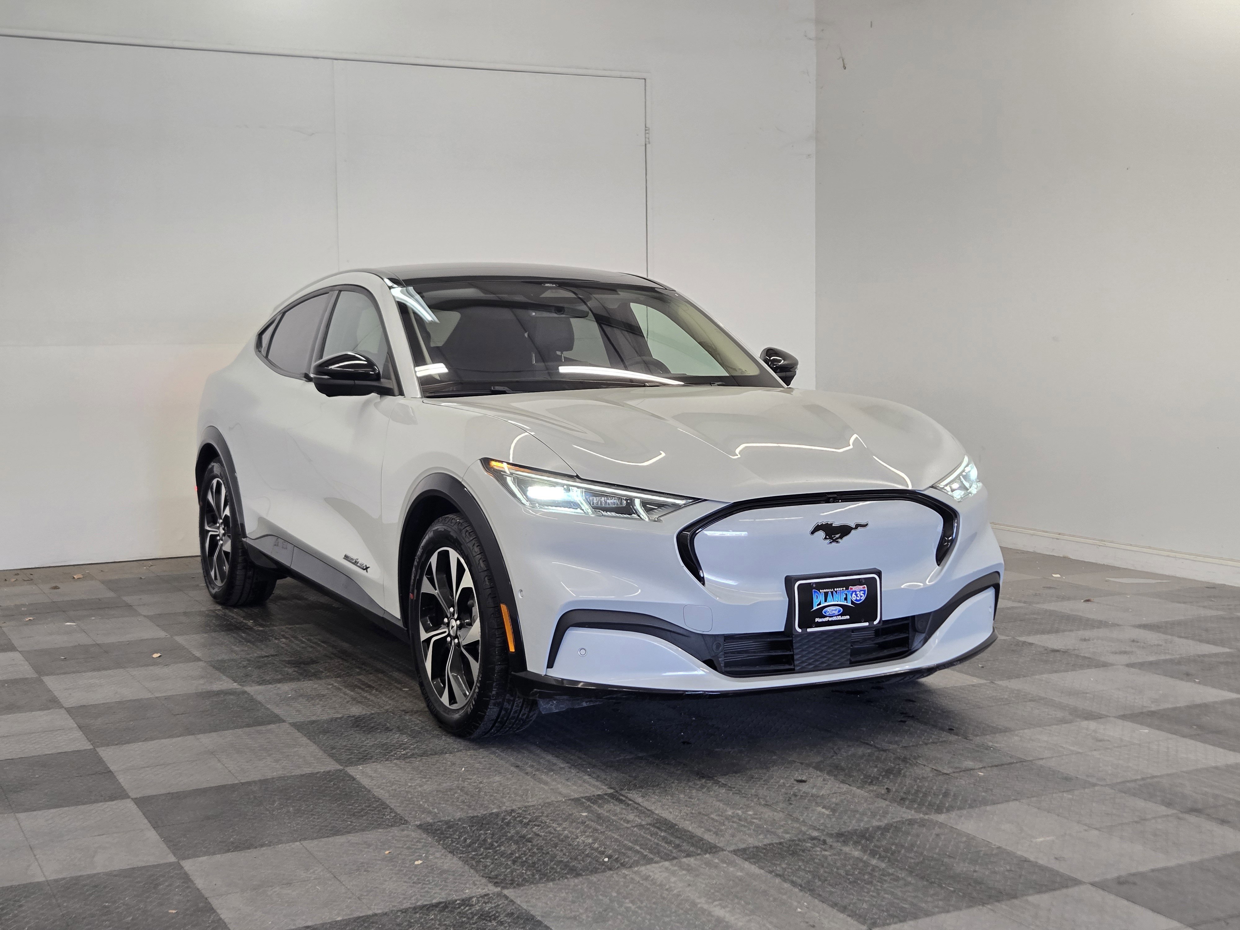 Certified 2023 Ford Mustang Mach-E Premium image 6